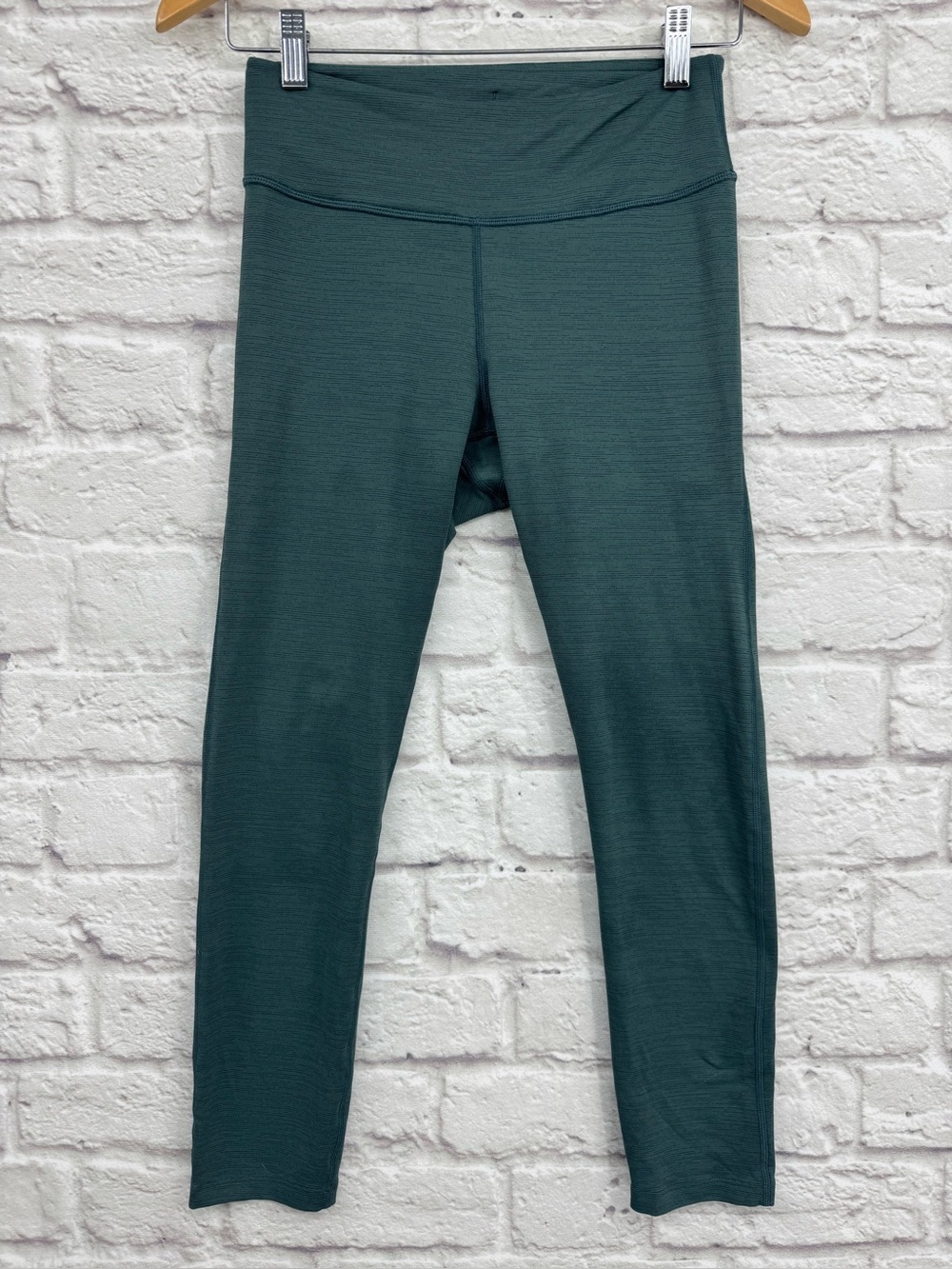 Outdoor Voices High Rise 7/8 Leggings Sz Small Green/Blue Performance Activewear
